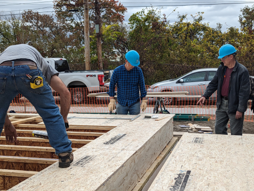 PXL 20231020 190339775