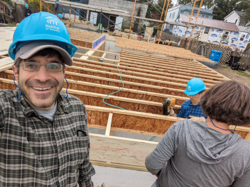 PXL 20231020 192242842