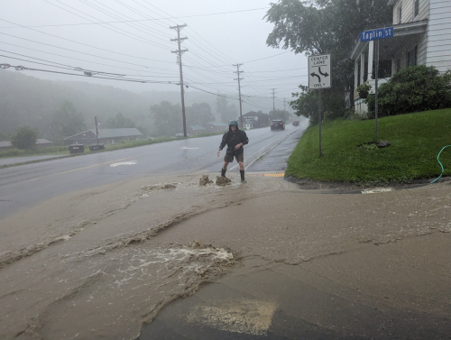 PXL 20230710 204827693